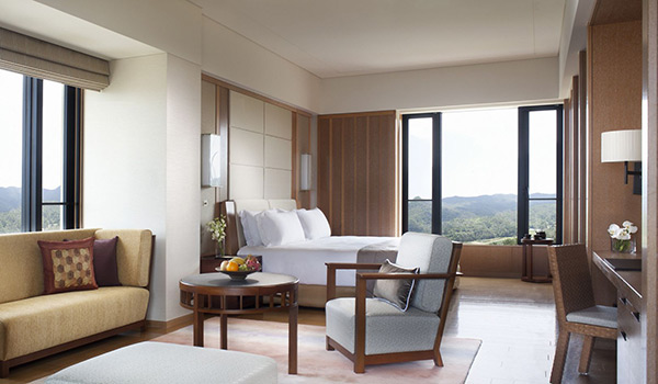 The Ritz-Carlton Okinawa. Отели на Окинаве в Японии