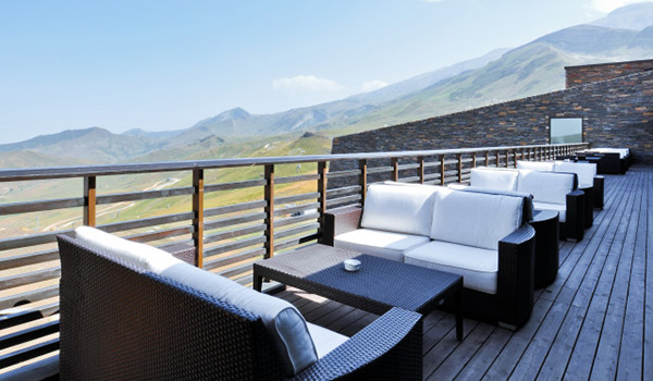 Современный стильный отель Shahdag Hotel & SPA
