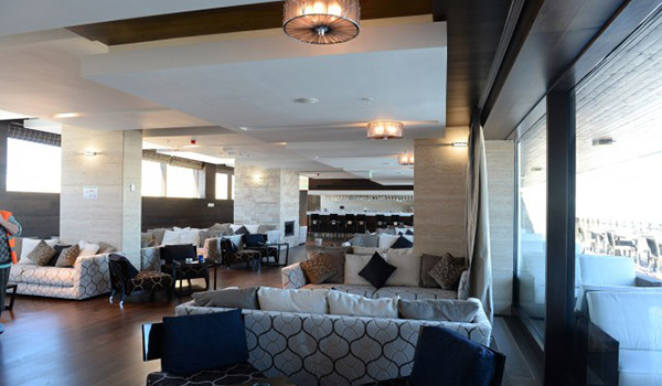 Современный стильный отель Shahdag Hotel & SPA